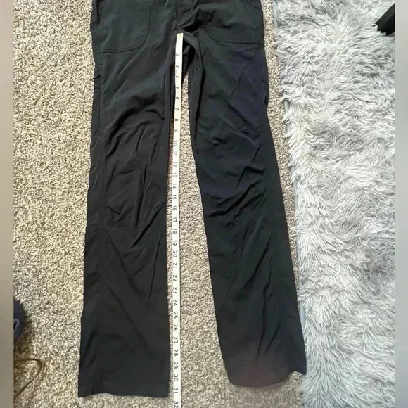 ATHLETA BLACK PANTS NYLON JOGGER POCKETS FLAIR STRETCH WAIST SIZE X SMALL 2 - Picture 10 of 11